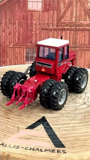 Ertl 1/32 Massey Ferguson 1505 4WD 50th anniversary Prestige collection