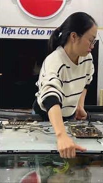 Repairing LG TVs with screen lines #LGtv #screenlines #tvrepairservice#PhamxoaVietnameseGirl