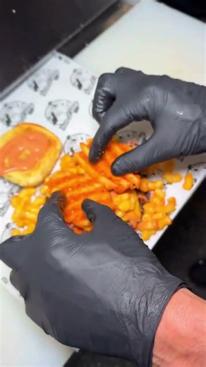 Loaded Cheeseburger Sandwich with Chicken Tenders & Mac and Cheese 🍔 #shorts