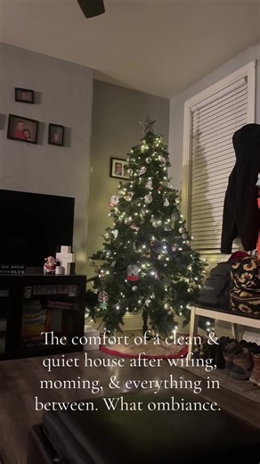 Nothing can compare to that few mins sometimes longer of peace before you go snuggle up in bed with hubby. #momsoftiktok #momlife #foryoupage #fyp #viralmomtok #wifelife #wifetok