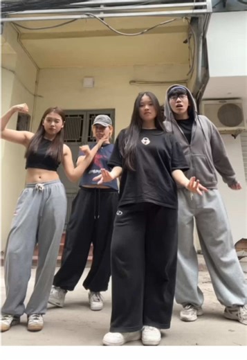 blackpink comeback 🫦 (dc: @WEDEMBOYZ ) #xuhuong #trending #tiktokdance #viraldance #jennie #likejennie #dancechallenge #ruby @JENNIE @Lam Nguyễn @Pham Tung Duong @phuonglinh