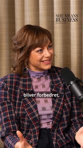 She Means Business Podcast on Instagram: "Innovationsdirektøren for NIRAS’ Green Tech Hub Sophie Bech Bruun er gæst i det næste afsnit af She Means Business 🎯 Hør hvordan Sophie leder 24 start-ups til skalering med innovation indenfor planetære grænser, og hvad “videnscentrifugering” betyder for netop hende 💡 Afsnittet udgives på onsdag - link i bio 💌"