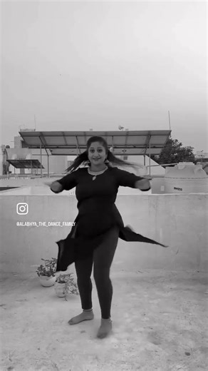 ठाड़े रहियो ओ बाँके यार रे ! #trendingsongs #dance #classical #kathak #thaderahiyo #shortsfeed