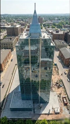 Skyscraper Rises: Epic Build Time-Lapse! 🏙️ #constructionworker