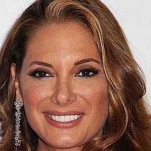Alex Meneses – Age, Bio, Personal Life, Family & Stats | CelebsAges