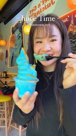 jerica | nyc foodie on Instagram: "2am on weekends and 12am on weekdays ⭐️🚨 so many crazy colors and flavors and they were all so good🍦 my personal favorite is their avocado pomegranate milk smoothie (called The King)- its made with fresh avocados, milk, honey + pomegranate🥑Such a refreshing and filling drink. @aseertime.manhattan_ is a global juice bar that recently opened its first manhattan store near chinatown. It has a large menu with waffles, smoothies, icecreams, milkshakes, juices, et