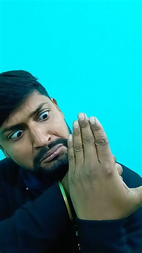 Disappearing Fingers Prank 🤣