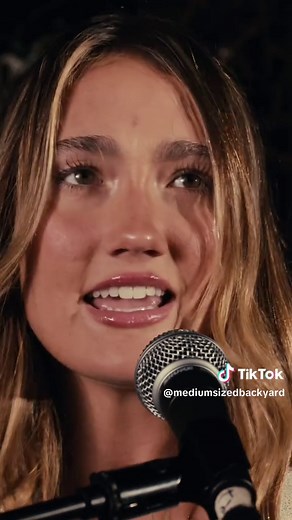 MSB083 with @alyssagraceofficial is out now! This is “Picking Petals” from her upcoming EP “spilling my guts”. Make sure to check out the FULL 4 song performance in our bio, featuring an unreleased song ❤️ #fyp #livemusic #alyssagrace #liveperformance #newartist