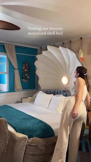 The runner up for most-viewed post in 2023 was the clam shell bed and I have to say this was a fav for me so…had to throw it in too 🥰❤️ 34 million views on Reels. She deserves it!!! 📍 @adventuresuites_thethemehotel #themehotel #hotelroom #interiordesign #animalcrossing #fantasy #design