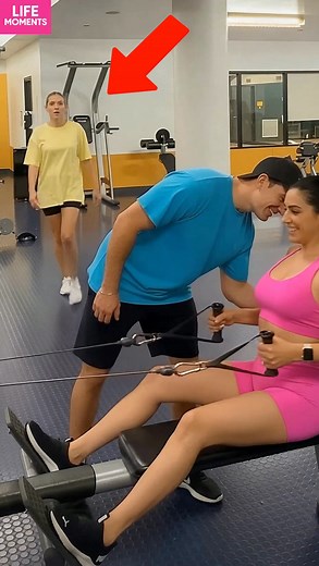 Gym drama unfolds when woman mistakes stranger for her boyfriend A girl thought her boyfriend was flirting, but he just wore the same outfit as another man. #Kindness #Viral #Respect #fblifestyle . . . (For entertainment purposes only. Consult professionals if guidance on activities is presented. No brand affiliation is implied if any are shown. If inspired by true events, creative adaptations may be included. Content may include public footage.) | Tips & Tricks