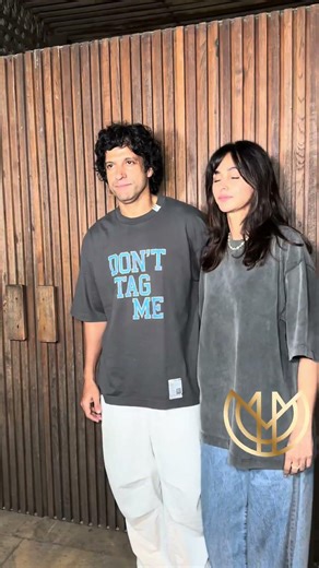 Shibani Dandekar & Farhan Akhtar spotted together… couple goals done right 💫❤️ #celebcouple