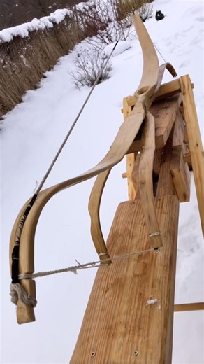The Craziest Bow You Ever Seen 🏹💀#archery #bowandarrow #vikings
