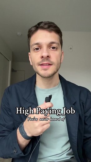 #AWS Training & Certification is your 1 stop shop for all the latest - & greatest - to propel your career in tech! 🚀☁️🎹 Link in bio to learn more! #genAI #generativeAI #ML #AI #tech