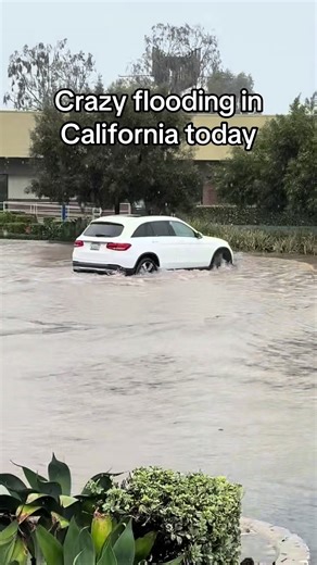 We went to lunch in Montebello and came out to find a lake in the parking lot. Before we left, firefighters showed up and helped pull a car out. Crazy day for just going out to eat. #flashflood #rainstorm #caughtoncamera #unexpected #californiarain