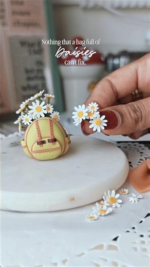 Polymer clay Backpack full of Miniature Daisy Flowers #polymerclayartist #miniverse #miniatureart