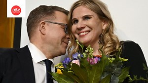Näin Petteri Orpo ylisti puheessaan Niina-vaimoaan – ovat asuneet lähes koko avioliittonsa ajan eri kaupungeissa