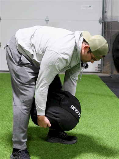 You’re Training Your Back Backwards Most back injuries aren’t from one heavy lift… they’re from bad proportions in training. Back training pyramid: High volume, low load flexion Isometric loading (carries, lunges) Heavy flexion (rare) Heavy lifting is the TOP, not the foundation. #BackWorkout #InjuryPrevention