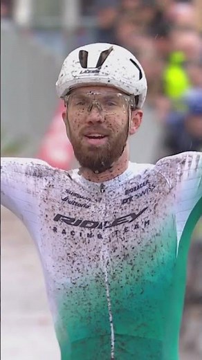 Joris Nieuwenhuis boekt in Heerde zijn eerste overwinning van het seizoen. #Veldrijden