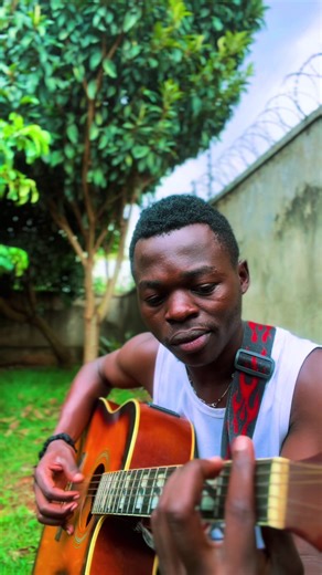 #creatorsearchinsights my guitar gift 🎁 I got after thinking about it