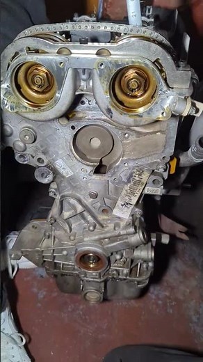 Tightening with a Goniometer of Opel engine CAMSHAFTS.