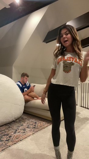 Ride the witches broom!!🧙🏽‍♀️🎃