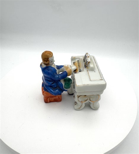 Vintage Occupied Japan Porcelain Figurine Set – Man Playing Organ – 1945–1952 - Etsy