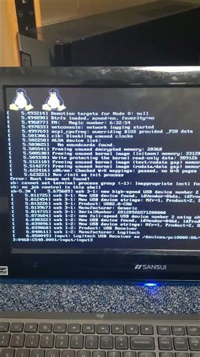 the ISO boots... kinda #redclawlinux #redclaw #linux