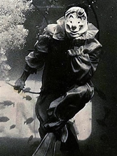 How would you feel if I told you there were clowns swimming deep in the water? Meet the underwater clown named Glurpo that ran for governmental office. #scarytiktoks #clowns #scarytok #truestory #weirdcore