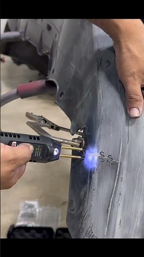 How to repair a honda civic bumper |