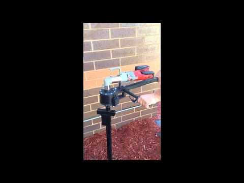 Hydrant Buddy XL Exercises a Gate Valve