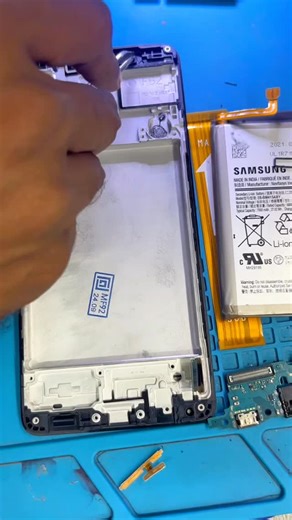 IRFAN TECH✌️ on Instagram: "samsung with frame display changing 🫴"