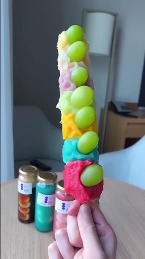 100%きな粉がこぼれるみたらし団子がある和菓子屋！選べないくらいお団子の種類豊富だった🍡 #福岡グルメ