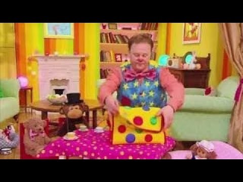 For Kids | whats in mr tumble's spotty bag?