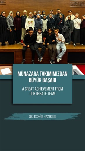 ♦️MÜNAZARA TAKIMIMIZDAN BÜYÜK BAŞARI 14 üniversiteden 70 takımın katıldığı 7. Geleneksel Özyeğin Çaylaklar Münazara Turnuvası'nda şampiyon İHÜ Babayla Zor Yarışırlar... Öğrencilerimizi tebrik ediyor, başarılarının devamını diliyoruz. 🔷A GREAT ACHIEVEMENT FROM OUR DEBATE TEAM At the 7th Traditional Özyeğin Novice Debate Tournament, which hosted 70 teams from 14 universities, the champion was İHÜ Babayla Zor Yarışırlar. We congratulate our students and wish them continued success. Haberin devamı 