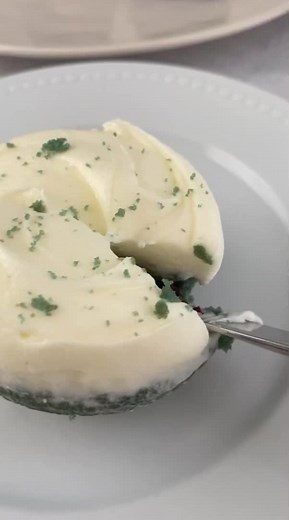 Delicious Blue Velvet Cupcakes for Dessert Lovers