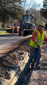 A little backfill action 🎥: @brazucaopmaquinasna -- Have you tried PavePro? It’s the "better than diesel" asphalt remover and release agent. 💪🏽 Powerful & Long-Lasting Release 💸 Surprisingly Cost Effective 💡 Enhanced Lubricity & Water Deactivated 🍃 Environmentally Safe & DOT-Approved Formulated for performance. Patented to perfection. Read more by clicking the link in our bio #asphalt #asphaltpaving #asphaltroads #roads #roadconstruction #paving #wepaveamerica #roadbuilding #construction #