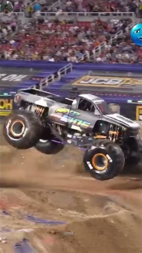 ⚡ Monster Truck Stunt Madness | Epic Jumps & Huge Crashes
