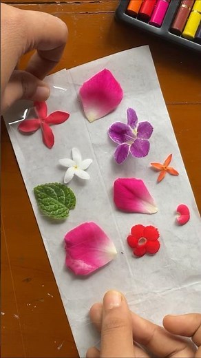 Stickers using real flowers 🌺✨ #shortsfeed #diy #craft #cute #stickers #aesthetic