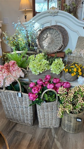 Real Deals - Mapleton, UT | Ewwww I can’t believe that came off that display!🤢🤮🤣😉 ⬇️ GALENTINES NIGHT INFO ⬇️ What will be happening? 🤔 •BOGO 50% off Fashion +... | Instagram