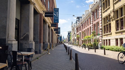 This hidden street in Amsterdam feels surprisingly peaceful