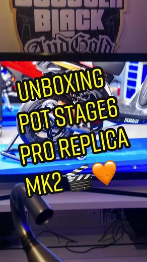 Unboxing Pot Stage6 Pro Replica MK2 📦 • Merci @maxiscoot.com 💚 et @stage6.racing.official 🧡 • Pot homologué / Norme CE / Plusieurs silencieux de couleurs disponibles / Pièces détachées vendu au détail / Montage facile / Pot compatible 50cc jusqu’à 70cc Sport • 🎁 Je vous fait gagner ce pot avec @Kohan ✪ sur Instagram l’équipe 🎁 • Code promo Maxiscoot : GOLD5 • #50cc #70cc #80cc #90cc #100cc #scooter #mbk #booster #maxiscoot #mxs #stage6 #proreplica #sponsomxs #pourtoi #viral #concours #ksr