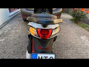 Piaggio Liberty 150 cc i-get (Step by Step) How to Replace Tail Light Αντικατάσταση πίσω φαναριού