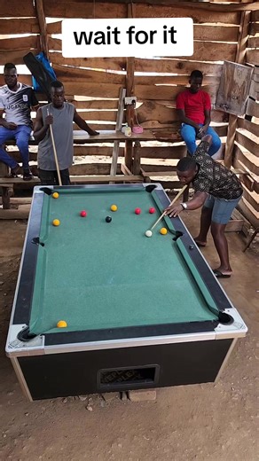 #appleman #sidewhite #spinning #pooltable #trendingvideo | apple man