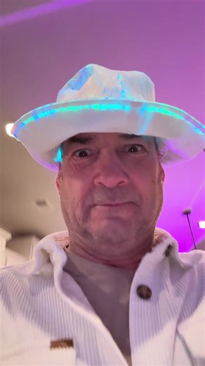 Chris Bruner (@chris.bruner3)’s videos with original sound - Chris Bruner