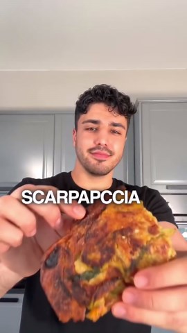 Crispy zucchini and onion scarpaccia recipe
