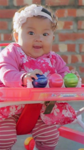 Baby’s first walk with walker 😍👣 #Shorts