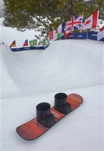 Mastering the Mini Halfpipe: Snowboarding Techniques