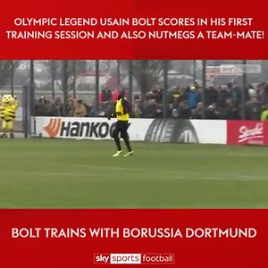 ✅ Scores a penalty ✅ Nutmegs a team-mate ⚡ Usain Bolt enjoyed his first training session with Borussia Dortmund! 💛🖤 | Sky Sports Football