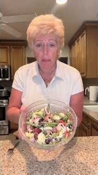 String Beans & Potatoes 1/2 lb string beans 3 potatoes 1/2 cup cherry tomatoes 1/4 cup Kalamata