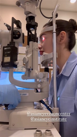 We stan a queen who prioritizes her eye health. 👑👀 Actress, model and entrepreneur, Andrea Brillantes visited us for a comprehensive eye exam. Despite having multiple projects lined up, she took some time out of her busy schedule to have her eyes checked. A comprehensive eye exam doesn’t just check your eye grade, but also evaluates the overall health of your eyes. 👀#AskAsianEye #eyecare #eyehealth #asianeyeinstitute Video courtesy of @blythe | Asian Eye Institute